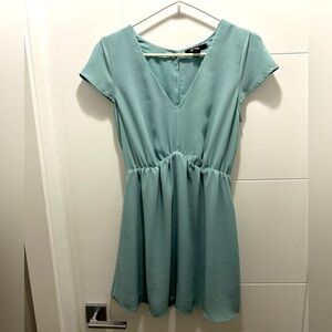 H&M mint green dress in size M